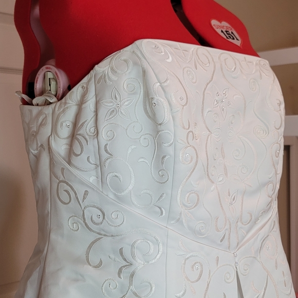 NWT St Tropez White Wedding Dress sz 22W - Picture 6 of 16